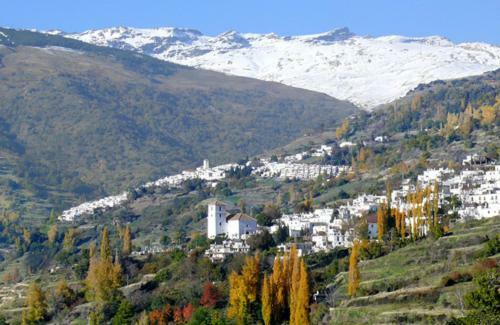 Апартаменти Bubion. Alpujarra Granadina Екстер'єр фото